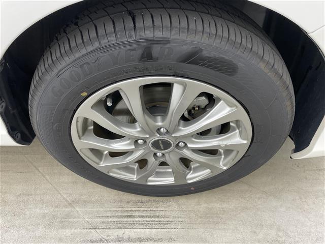 アクア S スタイルブラック 純正ナビ バックカメラ ビルトインETC LEDヘッドライト フォグライト 純正フロアマット 社外アルミホイール スマートキー プッシュスタート アイドリングストップ 横滑り防止機能 オートエアコン(14枚目)