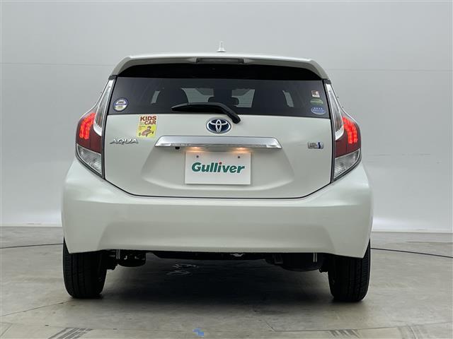 アクア S スタイルブラック 純正ナビ バックカメラ ビルトインETC LEDヘッドライト フォグライト 純正フロアマット 社外アルミホイール スマートキー プッシュスタート アイドリングストップ 横滑り防止機能 オートエアコン(17枚目)