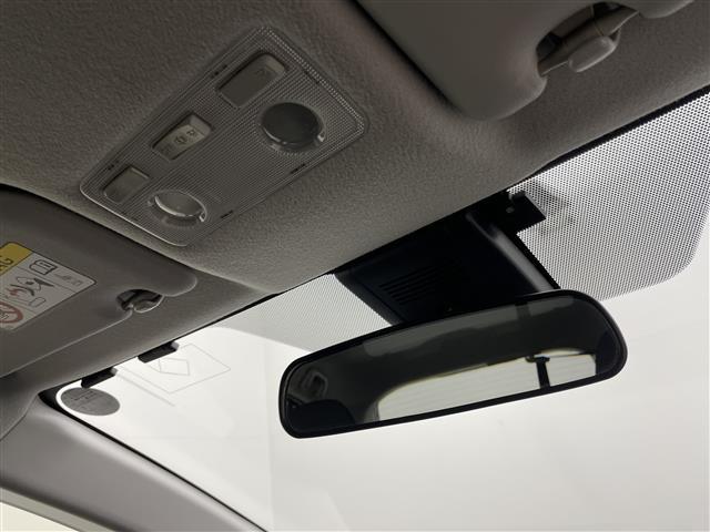 アクア S スタイルブラック 純正ナビ バックカメラ ビルトインETC LEDヘッドライト フォグライト 純正フロアマット 社外アルミホイール スマートキー プッシュスタート アイドリングストップ 横滑り防止機能 オートエアコン(23枚目)