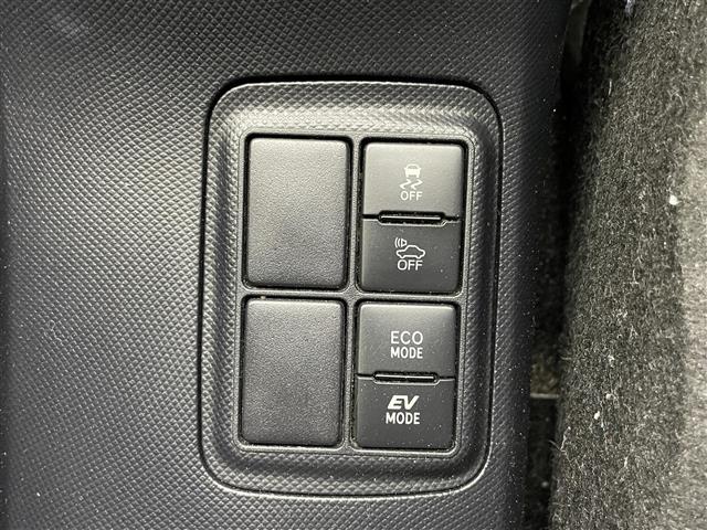 アクア S スタイルブラック 純正ナビ バックカメラ ビルトインETC LEDヘッドライト フォグライト 純正フロアマット 社外アルミホイール スマートキー プッシュスタート アイドリングストップ 横滑り防止機能 オートエアコン(35枚目)