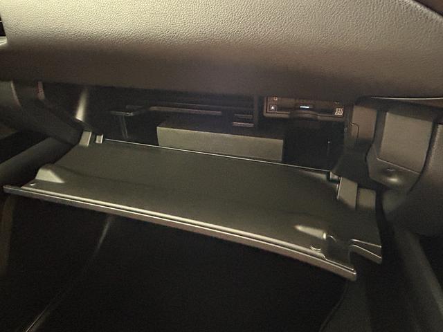 �y�O���[�u�{�b�N�X�z�w�O���[�u�{�b�N�X�x�̉摜�ɂȂ�܂��B�Ԍ��؃P�[�X������g�������ނ̎��[�ɕ֗��ł��ˁI