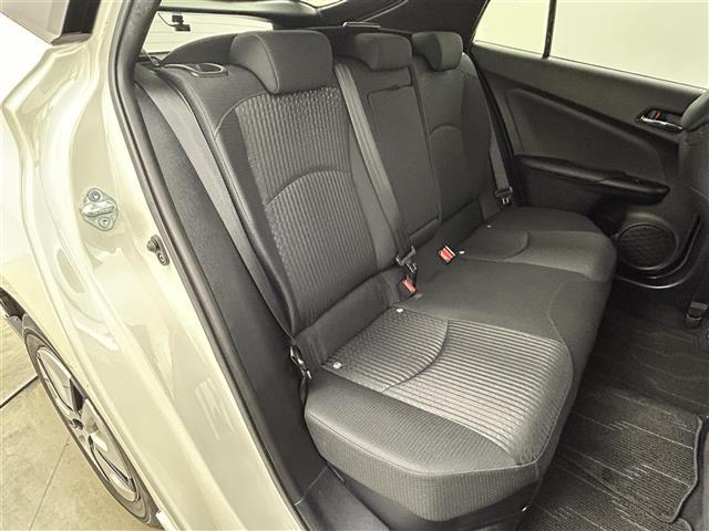 プリウス A 社外エアロ 純正ナビ バックカメラ アドバンスドパーク ヘッドアップディスプレイ トヨタセーフティーセンス ETC ドライブレコーダー 革巻きステアリング LEDヘッドライト フォグライト BSM(9枚目)