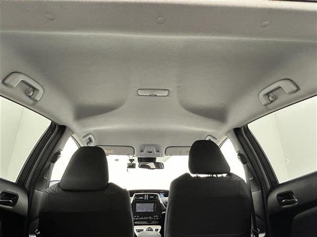 プリウス A 社外エアロ 純正ナビ バックカメラ アドバンスドパーク ヘッドアップディスプレイ トヨタセーフティーセンス ETC ドライブレコーダー 革巻きステアリング LEDヘッドライト フォグライト BSM(13枚目)