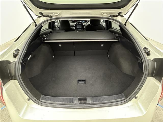 プリウス A 社外エアロ 純正ナビ バックカメラ アドバンスドパーク ヘッドアップディスプレイ トヨタセーフティーセンス ETC ドライブレコーダー 革巻きステアリング LEDヘッドライト フォグライト BSM(14枚目)