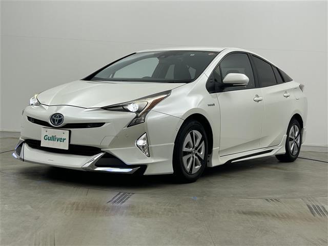 プリウス A 社外エアロ 純正ナビ バックカメラ アドバンスドパーク ヘッドアップディスプレイ トヨタセーフティーセンス ETC ドライブレコーダー 革巻きステアリング LEDヘッドライト フォグライト BSM(19枚目)