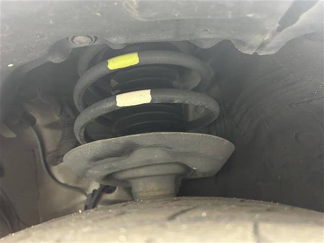 プリウス A 社外エアロ 純正ナビ バックカメラ アドバンスドパーク ヘッドアップディスプレイ トヨタセーフティーセンス ETC ドライブレコーダー 革巻きステアリング LEDヘッドライト フォグライト BSM(22枚目)