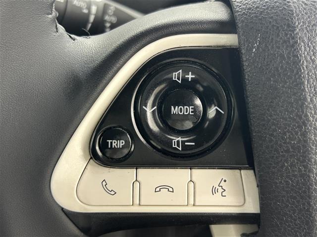 プリウス A 社外エアロ 純正ナビ バックカメラ アドバンスドパーク ヘッドアップディスプレイ トヨタセーフティーセンス ETC ドライブレコーダー 革巻きステアリング LEDヘッドライト フォグライト BSM(26枚目)