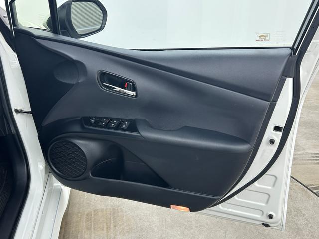 プリウス A 社外エアロ 純正ナビ バックカメラ アドバンスドパーク ヘッドアップディスプレイ トヨタセーフティーセンス ETC ドライブレコーダー 革巻きステアリング LEDヘッドライト フォグライト BSM(50枚目)