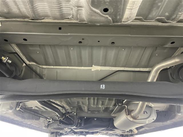 N-BOXカスタム L 9インチフローティングナビ バックカメラ フロントカメラ シートヒーター 片側パワースライドドア ホンダセンシング 純正フロアマット LEDヘッドライト 純正アルミ 後席サンシェード フォグライト(23枚目)