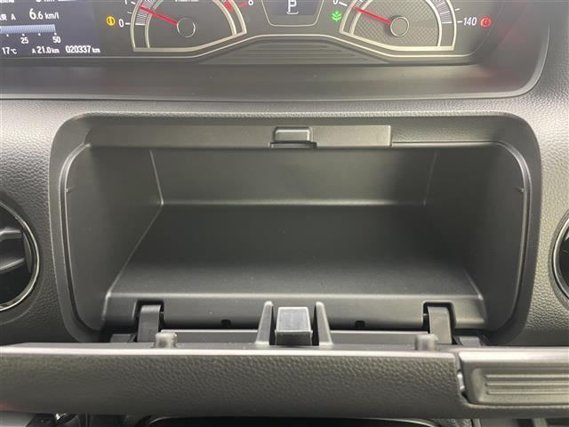 N-BOXカスタム L 9インチフローティングナビ バックカメラ フロントカメラ シートヒーター 片側パワースライドドア ホンダセンシング 純正フロアマット LEDヘッドライト 純正アルミ 後席サンシェード フォグライト(37枚目)