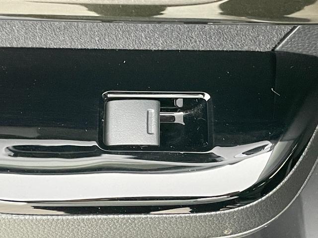 N-BOXカスタム G・Lターボホンダセンシング 純正ナビ バックカメラ ハーフレザーシート 両側パワースライドドア ホンダセンシング パドルシフト 純正フロアマット LEDヘッドライト 純正アルミ 後席サンシェード ドアバイザー フォグライト(48枚目)