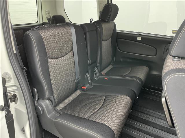 セレナ ハイウェイスターVエアロモード+セフティSHVAセフ 純正8インチナビ 後席モニター 全方位カメラ 両側電動スライドドア ビルトインETC 純正LEDヘッドライト コーナーセンサー 衝突軽減ブレーキ Wエアコン レーンアシスト 純正フロアマット(9枚目)