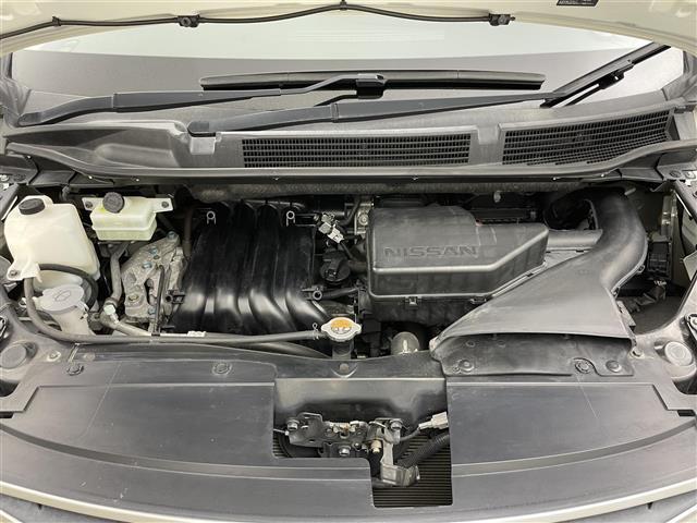 セレナ ハイウェイスターVエアロモード+セフティSHVAセフ 純正8インチナビ 後席モニター 全方位カメラ 両側電動スライドドア ビルトインETC 純正LEDヘッドライト コーナーセンサー 衝突軽減ブレーキ Wエアコン レーンアシスト 純正フロアマット(21枚目)