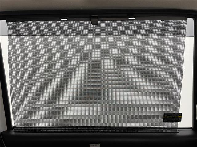 セレナ ハイウェイスターVエアロモード+セフティSHVAセフ 純正8インチナビ 後席モニター 全方位カメラ 両側電動スライドドア ビルトインETC 純正LEDヘッドライト コーナーセンサー 衝突軽減ブレーキ Wエアコン レーンアシスト 純正フロアマット(24枚目)