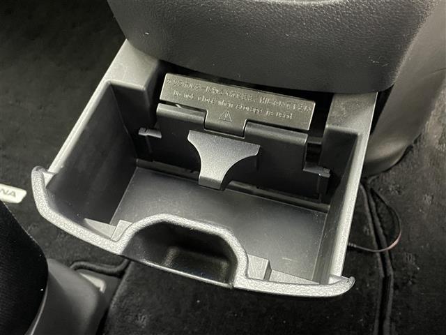 セレナ ハイウェイスターVエアロモード+セフティSHVAセフ 純正8インチナビ 後席モニター 全方位カメラ 両側電動スライドドア ビルトインETC 純正LEDヘッドライト コーナーセンサー 衝突軽減ブレーキ Wエアコン レーンアシスト 純正フロアマット(29枚目)