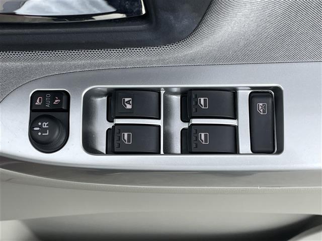 【窓操作部】『窓周辺／窓周辺装備』の画像になります。写真の内容に関してご不明点、ご質問等がございましたらお気軽にガリバー店舗までお問い合わせください。