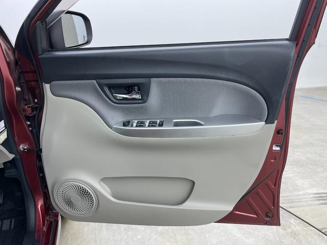 【窓操作部】『窓周辺／窓周辺装備』の画像になります。写真の内容に関してご不明点、ご質問等がございましたらお気軽にガリバー店舗までお問い合わせください。