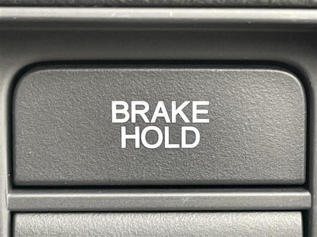 【運転席操作部】『運転席周辺の装備』の画像になります。快適なドライブを楽しむための機能が装備されています！運転席から触れるので使いやすいです！