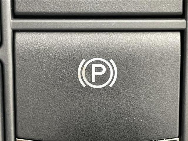 【運転席操作部】『運転席周辺の装備』の画像になります。快適なドライブを楽しむための機能が装備されています！運転席から触れるので使いやすいです！