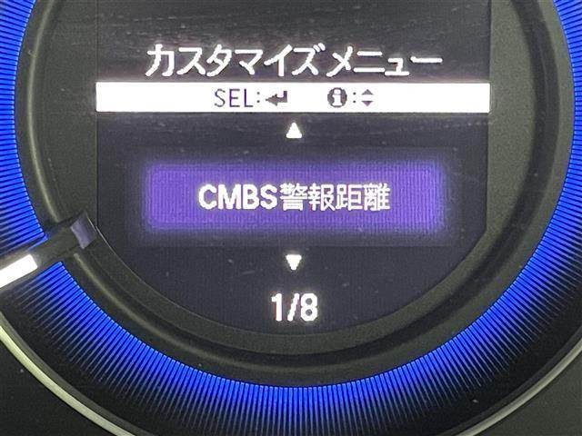 【スピードメーター】『スピードメーター』の画像になります。メーターがシンプルで見やすく運転しやすいですね！