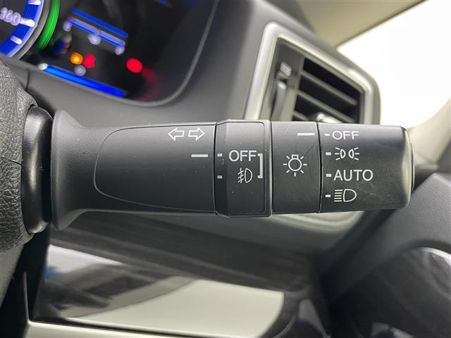 【運転席操作部】『運転席周辺の装備』の画像になります。快適なドライブを楽しむための機能が装備されています！運転席から触れるので使いやすいです！