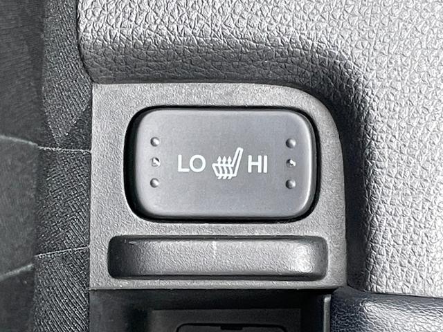 【運転席操作部】『運転席周辺の装備』の画像になります。快適なドライブを楽しむための機能が装備されています！運転席から触れるので使いやすいです！