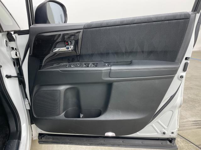 【窓操作部】『窓周辺／窓周辺装備』の画像になります。写真の内容に関してご不明点、ご質問等がございましたらお気軽にガリバー店舗までお問い合わせください。