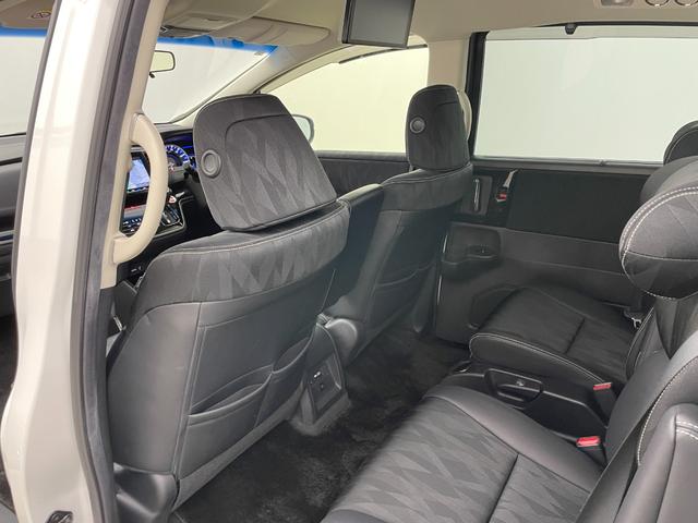 【後部座席】『後部座席周辺』の画像になります。写真の内容に関してご不明点、ご質問等がございましたらお気軽にガリバー店舗までお問い合わせください。