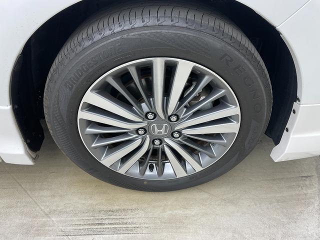 【タイヤ・ホイール】『タイヤ／ホイール周辺』の画像になります。写真の内容に関してご不明点、ご質問等がございましたらお気軽にガリバー店舗までお問い合わせください。