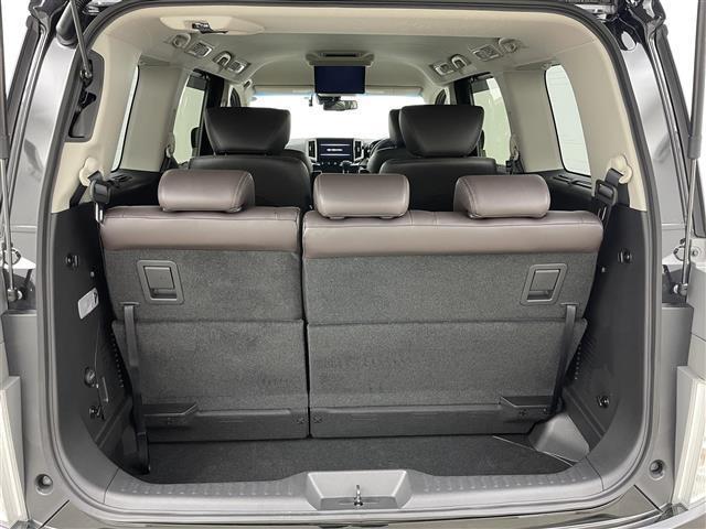 エルグランド 250ハイウェイスターS 純正10インチナビ 純正12.1インチ後席モニター 全方位カメラ 両側パワスラ コーナーセンサー 電動リアゲート オットマン ハーフレザーシート LEDヘッドライト フォグランプ オートハイビーム(14枚目)