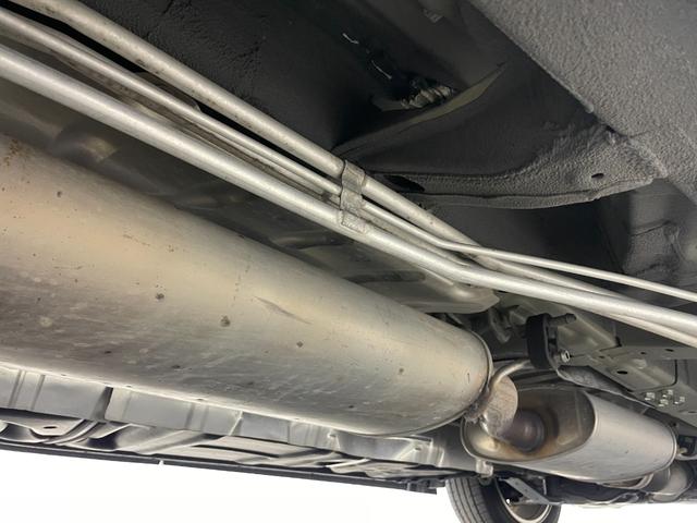 エルグランド 250ハイウェイスターS 純正10インチナビ 純正12.1インチ後席モニター 全方位カメラ 両側パワスラ コーナーセンサー 電動リアゲート オットマン ハーフレザーシート LEDヘッドライト フォグランプ オートハイビーム(79枚目)