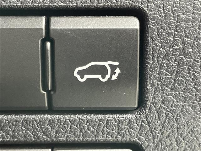 NX NX300h バージョンL 純正10.3インチナビ 全方位カメラ 茶革シート 全席パワーシート 三眼LEDヘッドライト コーナセンサー ETC2.0 HUD シートベンチレーション 電動リアゲート 純正フロアマット ラゲッジマッ(6枚目)