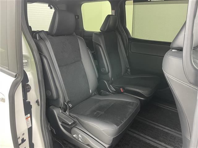 ヴォクシー ZS 煌III アルパインナビ アルパイン後席モニター 両側パワスラ ハーフレザーシート コーナーセンサー 前後ドラレコ LEDヘッドライト オートハイビーム フォグランプ ビルトインETC クルコン 純正アルミ(9枚目)