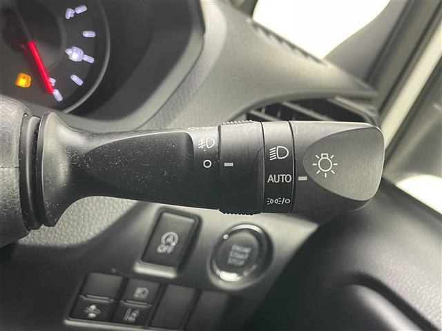 ヴォクシー ZS 煌III アルパインナビ アルパイン後席モニター 両側パワスラ ハーフレザーシート コーナーセンサー 前後ドラレコ LEDヘッドライト オートハイビーム フォグランプ ビルトインETC クルコン 純正アルミ(40枚目)