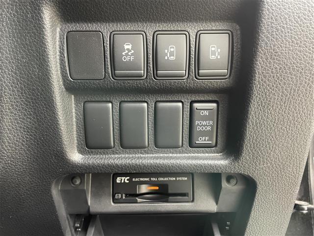 エルグランド 250ハイウェイスターS 純正ナビ 全方位カメラ 両側パワスラ 電動リアゲート 前後ドラレコ ハーフレザーシート コーナーセンサー LEDヘッドライト オートライト クルーズコントロール ビルトインETC オットマン スペアキ(37枚目)