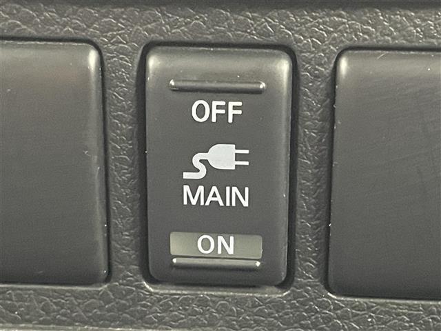 エルグランド 250ハイウェイスターS 純正ナビ 全方位カメラ 両側パワスラ 電動リアゲート 前後ドラレコ ハーフレザーシート コーナーセンサー LEDヘッドライト オートライト クルーズコントロール ビルトインETC オットマン スペアキ(38枚目)