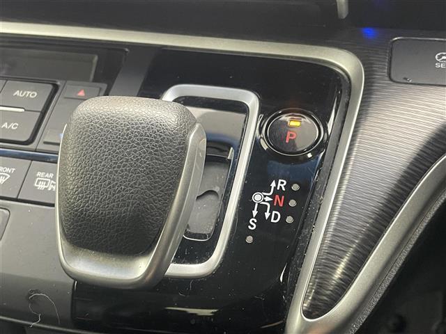 ステップワゴンスパーダ e:HEVスパーダ G・EX ホンダセンシング アルパイン10インチナビ バックカメラ 両側パワスラ わくわくゲート ドラレコ ハーフレザーシート LEDヘッドライト オートライト ETC2.0 純正フロアマット レーダークルーズ オートハイビーム(40枚目)