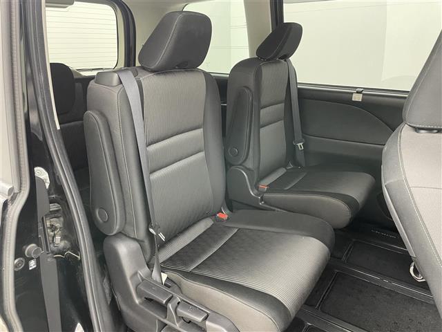 セレナ ｅ－パワー　ハイウェイスターＶ　純正１０インチナビ　純正フリップダウンモニター　全方位カメラ　プロパイロット　両側電動スライド　ビルトインＥＴＣ　ＬＥＤヘッドライト　ドライブレコーダー　デジタルインナーミラー　オートハイビーム（9枚目）