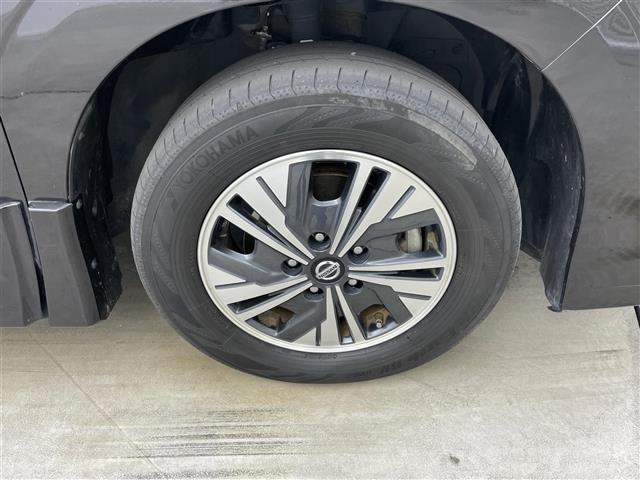 セレナ ｅ－パワー　ハイウェイスターＶ　純正１０インチナビ　純正フリップダウンモニター　全方位カメラ　プロパイロット　両側電動スライド　ビルトインＥＴＣ　ＬＥＤヘッドライト　ドライブレコーダー　デジタルインナーミラー　オートハイビーム（15枚目）