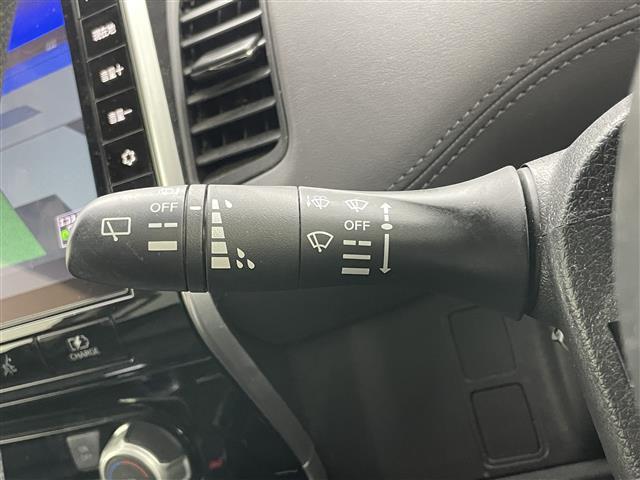 セレナ ｅ－パワー　ハイウェイスターＶ　純正１０インチナビ　純正フリップダウンモニター　全方位カメラ　プロパイロット　両側電動スライド　ビルトインＥＴＣ　ＬＥＤヘッドライト　ドライブレコーダー　デジタルインナーミラー　オートハイビーム（30枚目）