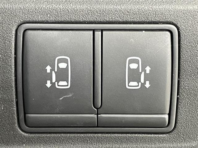 セレナ ｅ－パワー　ハイウェイスターＶ　純正１０インチナビ　純正フリップダウンモニター　全方位カメラ　プロパイロット　両側電動スライド　ビルトインＥＴＣ　ＬＥＤヘッドライト　ドライブレコーダー　デジタルインナーミラー　オートハイビーム（38枚目）