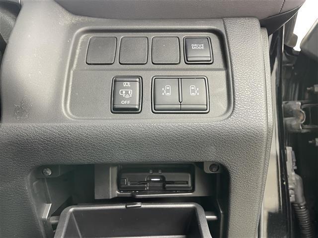 セレナ ｅ－パワー　ハイウェイスターＶ　純正１０インチナビ　純正フリップダウンモニター　全方位カメラ　プロパイロット　両側電動スライド　ビルトインＥＴＣ　ＬＥＤヘッドライト　ドライブレコーダー　デジタルインナーミラー　オートハイビーム（40枚目）