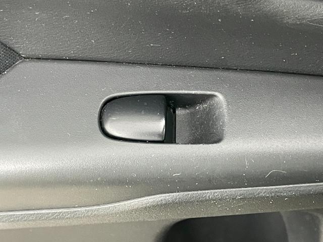 セレナ ｅ－パワー　ハイウェイスターＶ　純正１０インチナビ　純正フリップダウンモニター　全方位カメラ　プロパイロット　両側電動スライド　ビルトインＥＴＣ　ＬＥＤヘッドライト　ドライブレコーダー　デジタルインナーミラー　オートハイビーム（48枚目）