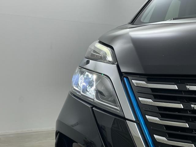 セレナ ｅ－パワー　ハイウェイスターＶ　純正１０インチナビ　純正フリップダウンモニター　全方位カメラ　プロパイロット　両側電動スライド　ビルトインＥＴＣ　ＬＥＤヘッドライト　ドライブレコーダー　デジタルインナーミラー　オートハイビーム（62枚目）