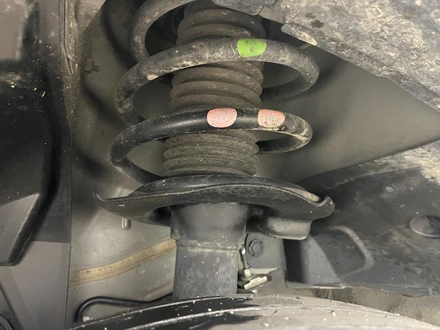 セレナ ｅ－パワー　ハイウェイスターＶ　純正１０インチナビ　純正フリップダウンモニター　全方位カメラ　プロパイロット　両側電動スライド　ビルトインＥＴＣ　ＬＥＤヘッドライト　ドライブレコーダー　デジタルインナーミラー　オートハイビーム（77枚目）