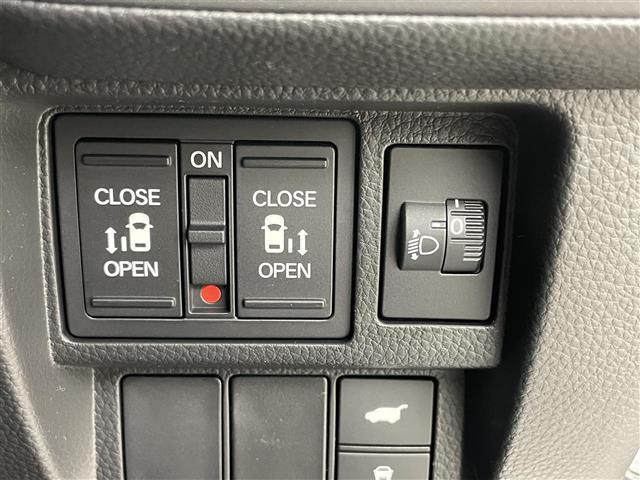 ステップワゴン e:HEVエアー EX 登録済未使用車 純正11.4インチナビ ブラインドスポットモニター 電動リアゲ-ト バックカメラ 追従型クルーズコントロール 両側パワースライドドア オートハイビーム シ-トヒ-タ- 衝突軽減システム(31枚目)