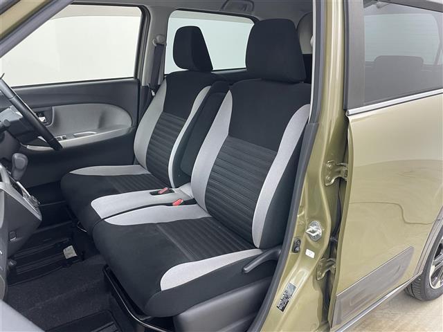 【助手席】『助手席周辺』の画像になります。写真の内容に関してご不明点、ご質問等がございましたらお気軽にガリバー店舗までお問い合わせください。