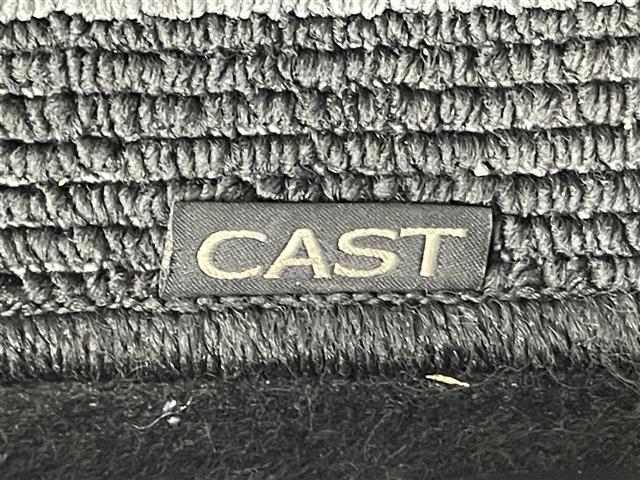 【フロアマット】『フロアマット』の画像になります。写真の内容に関してご不明点、ご質問等がございましたらお気軽にガリバー店舗までお問い合わせください。