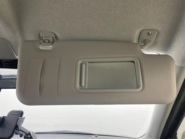 【運転席操作部】『運転席周辺の装備』の画像になります。快適なドライブを楽しむための機能が装備されています！運転席から触れるので使いやすいです！