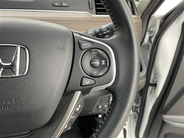 フリードハイブリッド ハイブリッド・クロスターホンダセンシング　８インチナビ　フリップダウンモニター　両側パワースライドドア　衝突軽減ブレーキ　レーダークルーズコントロール　ドライブレコーダー　シートヒーター　バックカメラ　ビルトインＥＴＣ　ＬＥＤヘッドライト（26枚目）